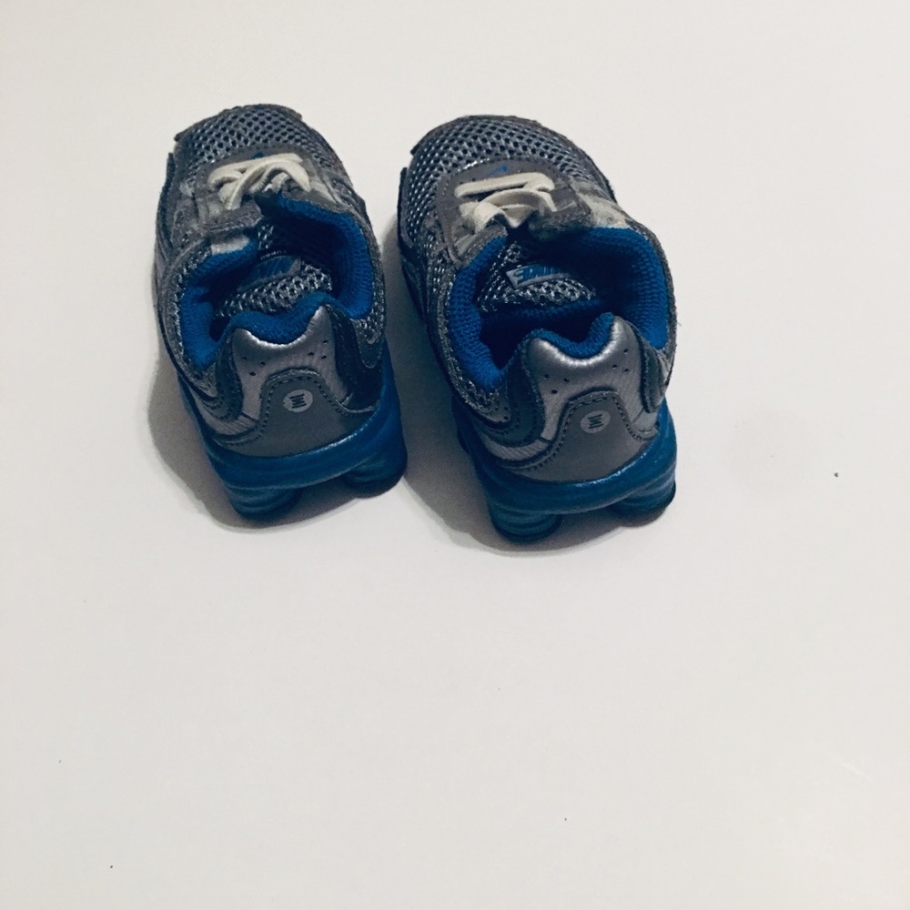 Nike shoes - Picture 4 of 7
